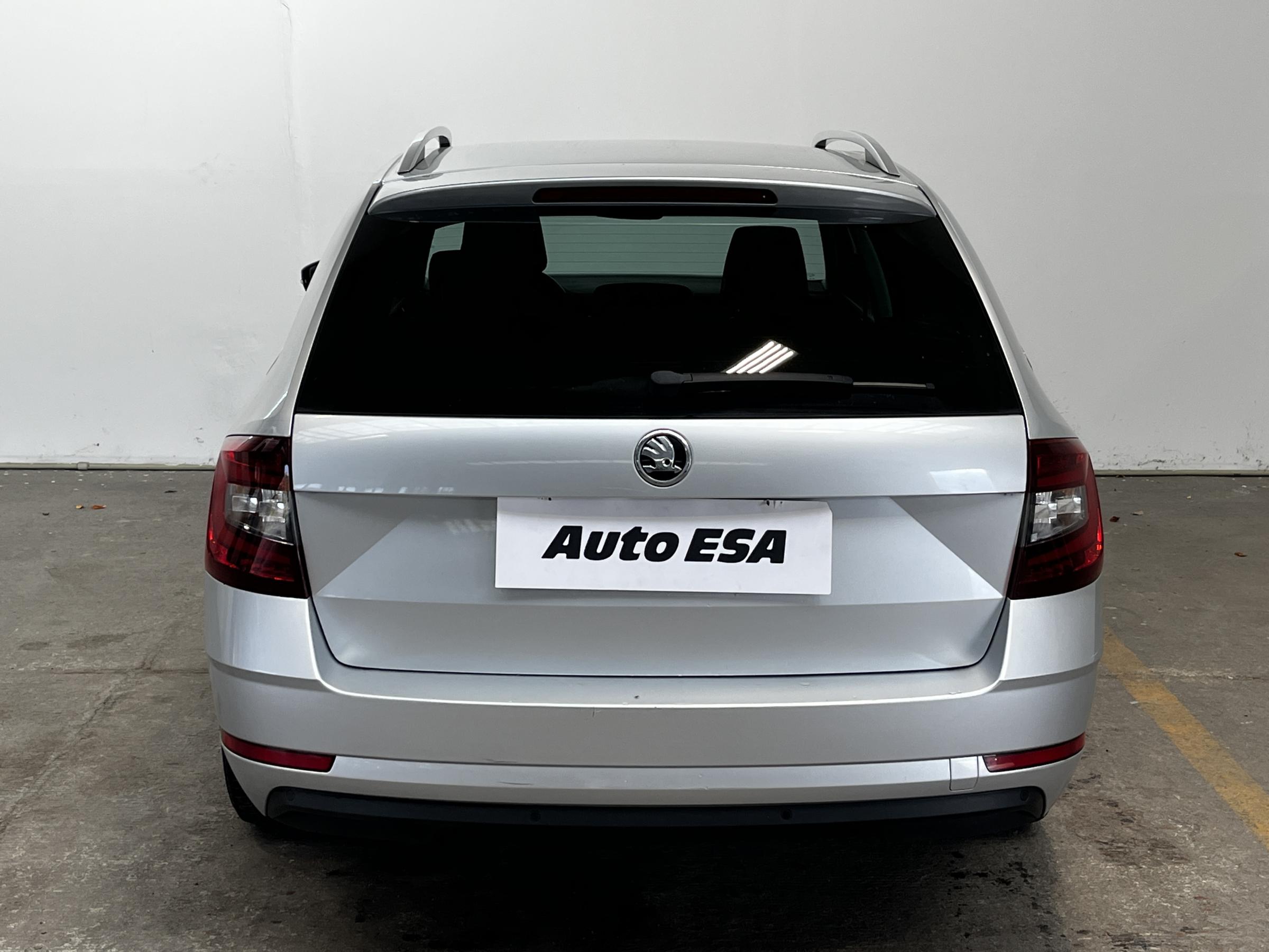 Škoda Octavia III, 2019 - pohled č. 5