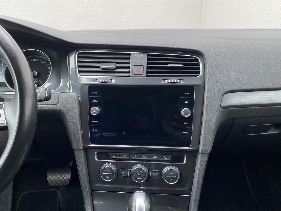 Volkswagen Golf 1.0 TSi Comfortline