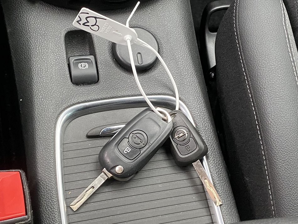Opel Astra 1.2 T Sport