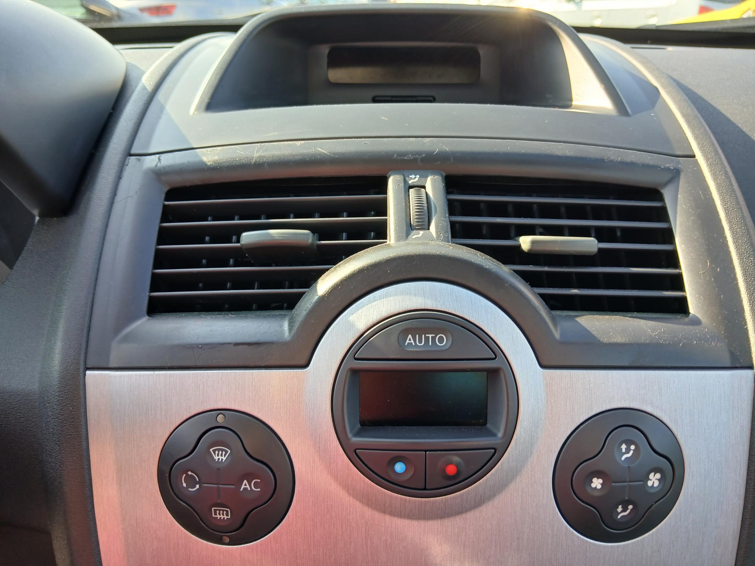 Renault Mégane, 2004 - pohled č. 17