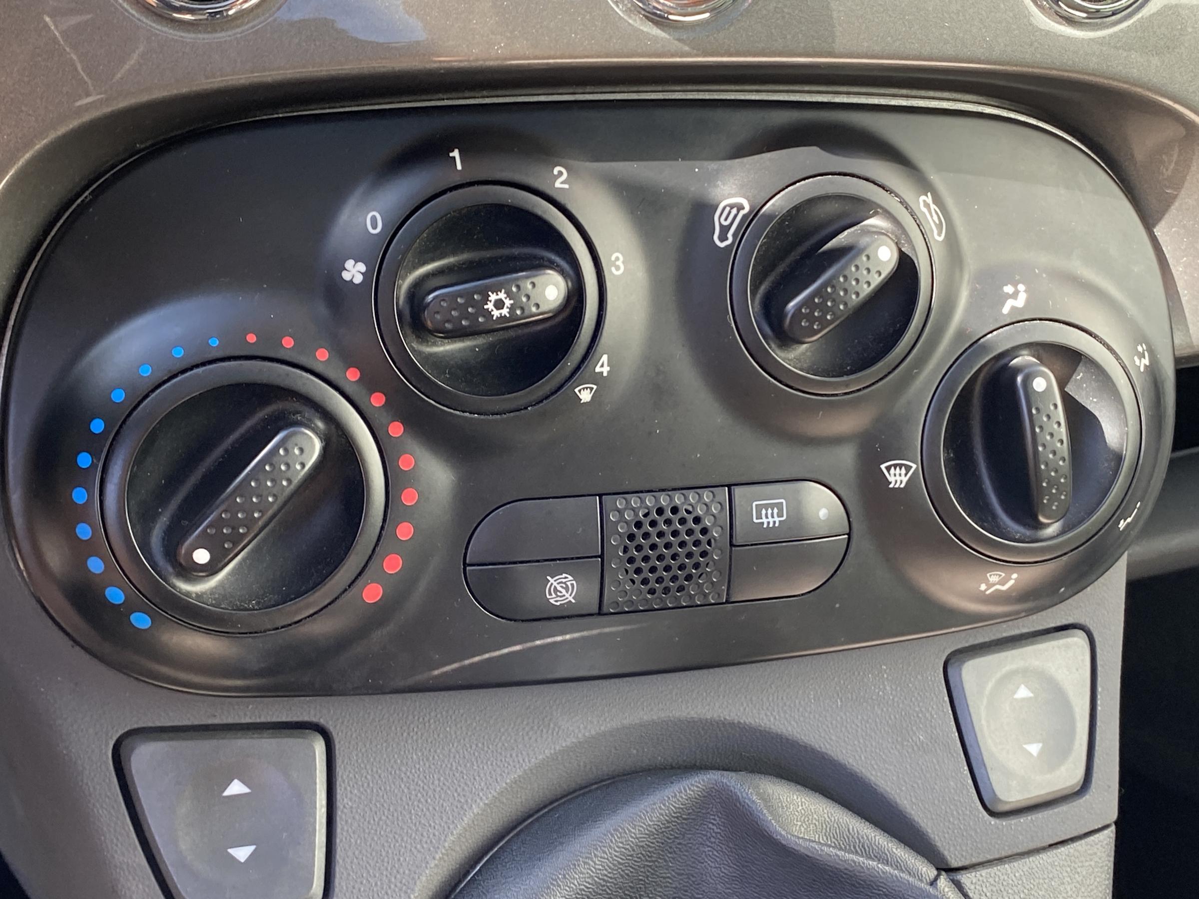 Fiat 500, 2012 - pohled č. 13