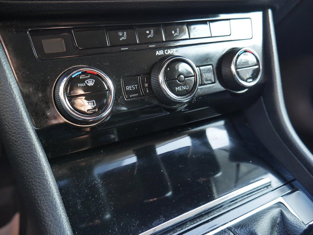 Škoda Superb III 2.0 TDi Ambition