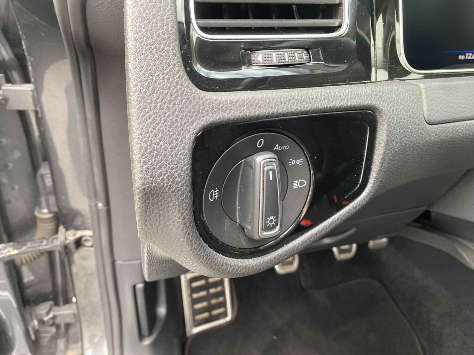 Volkswagen Golf 1.5 TSi Sound