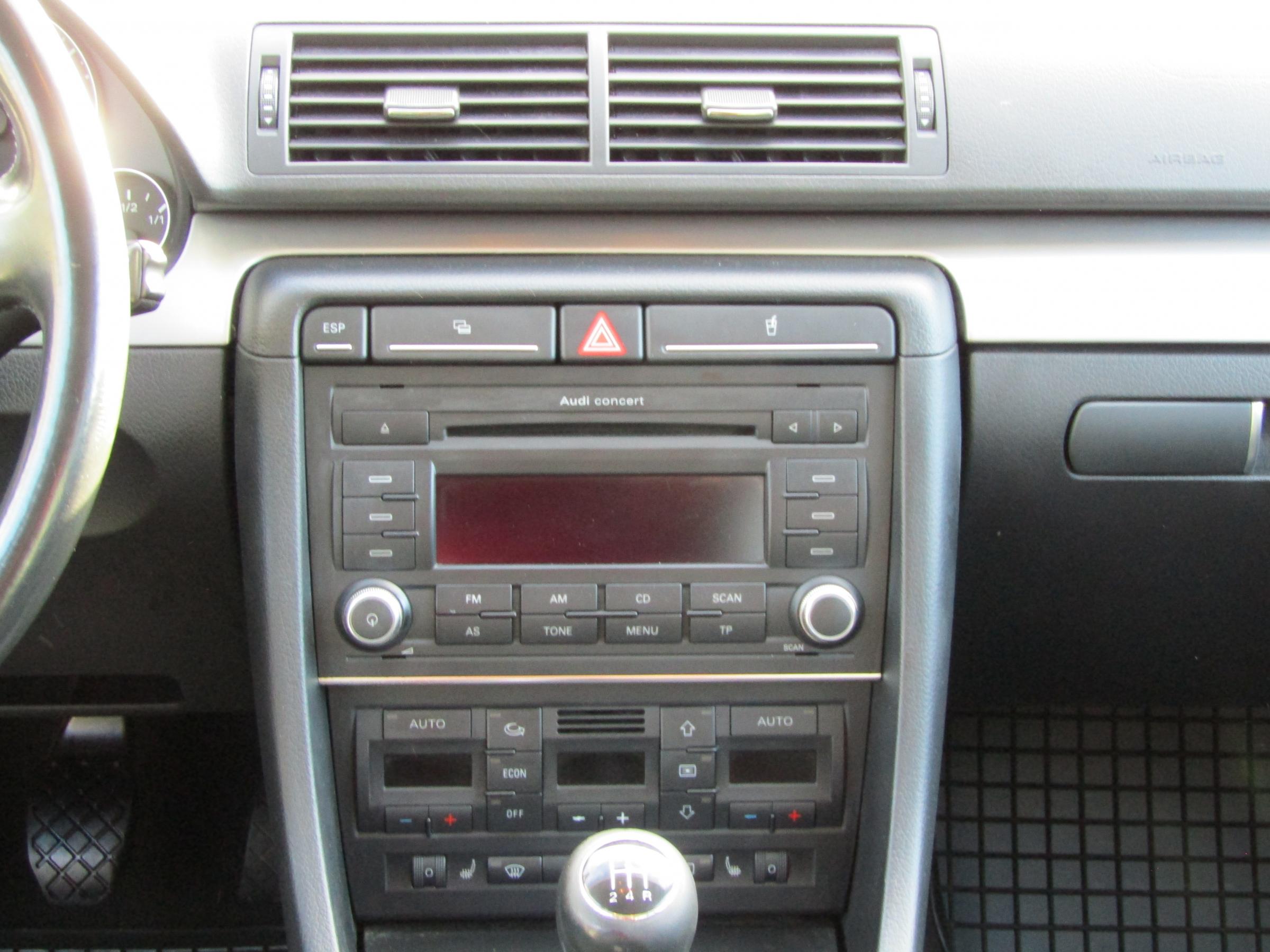 Audi A4, 2007 - pohled č. 12
