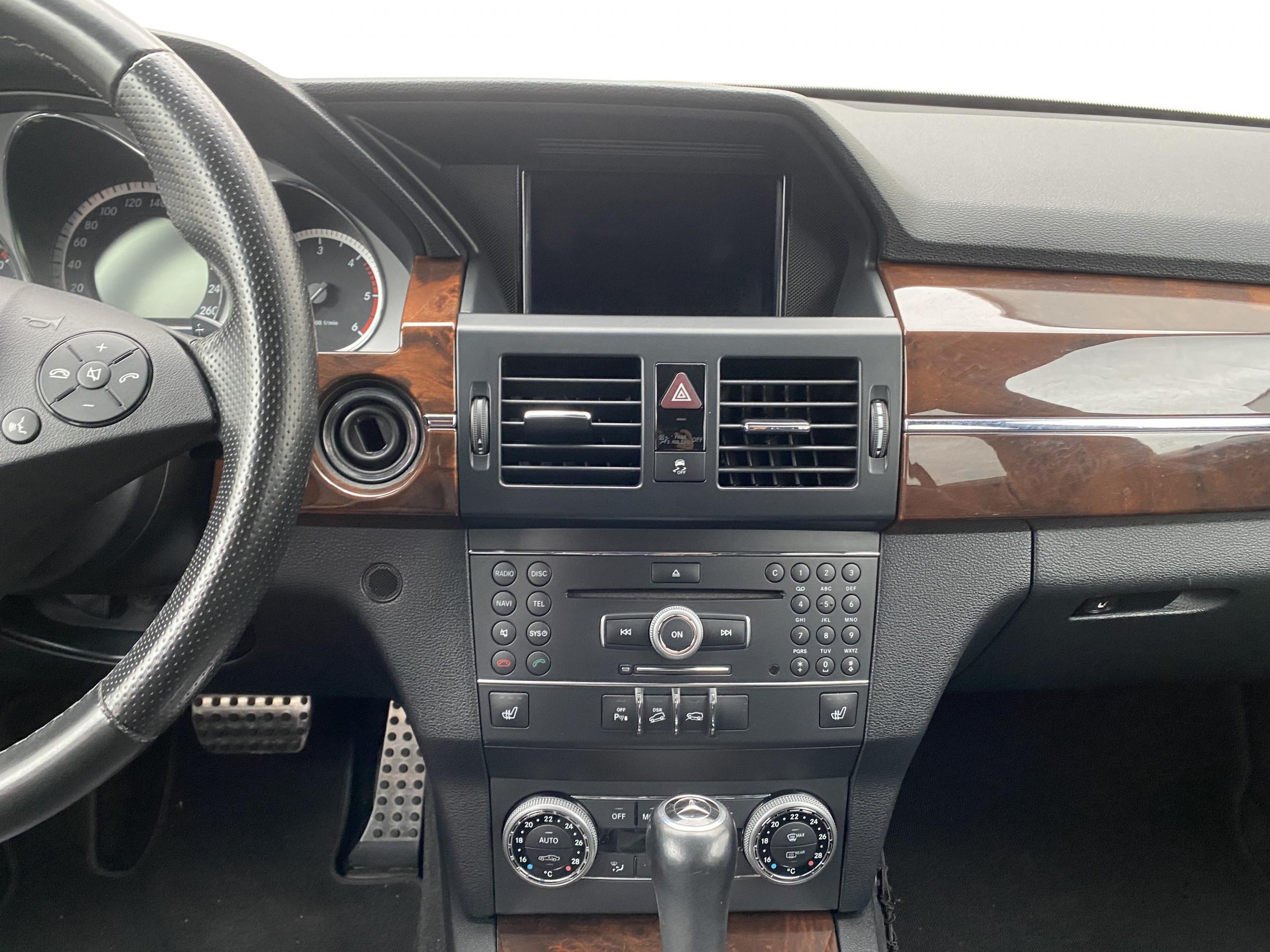 Mercedes-Benz GLK, 2011 - pohled č. 12