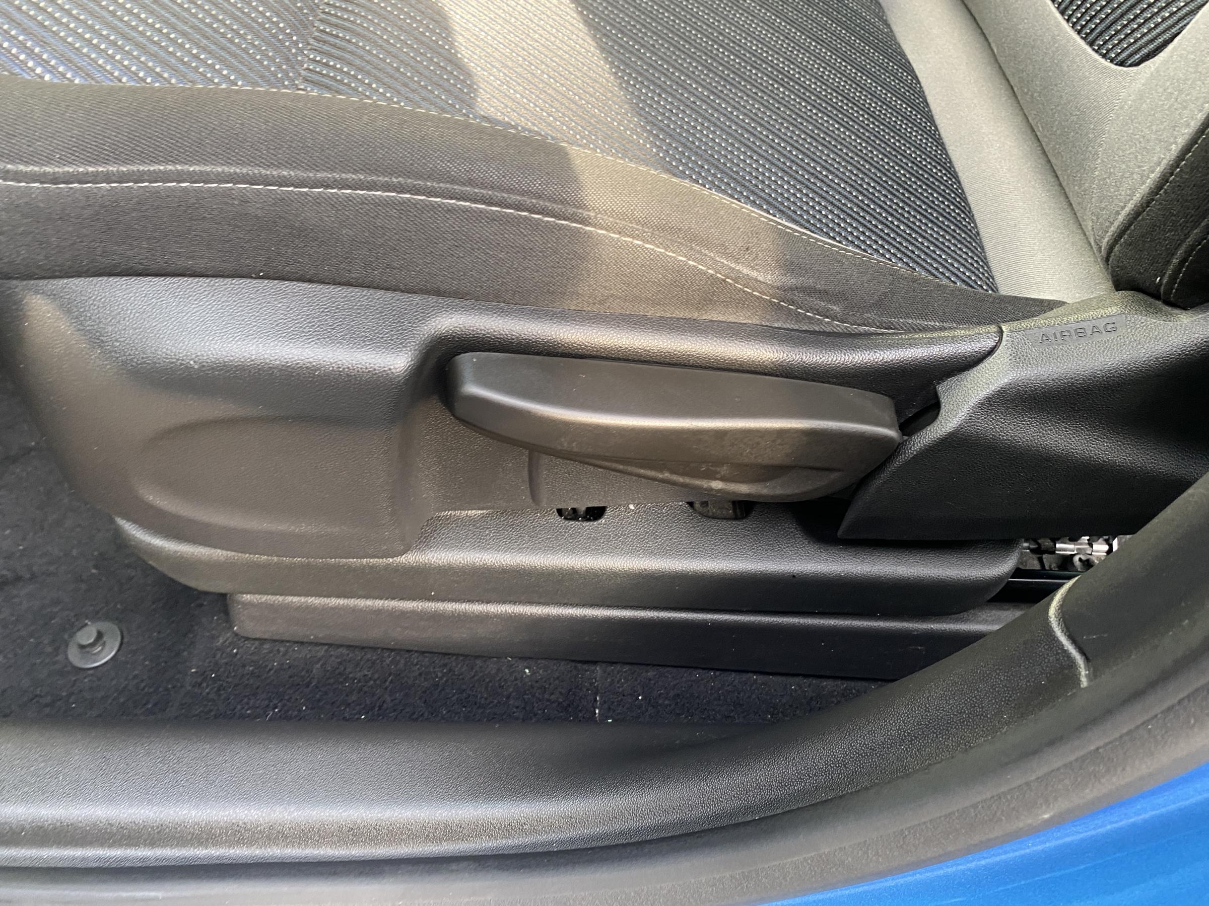 Vauxhall Crossland X, 2019 - pohled č. 14