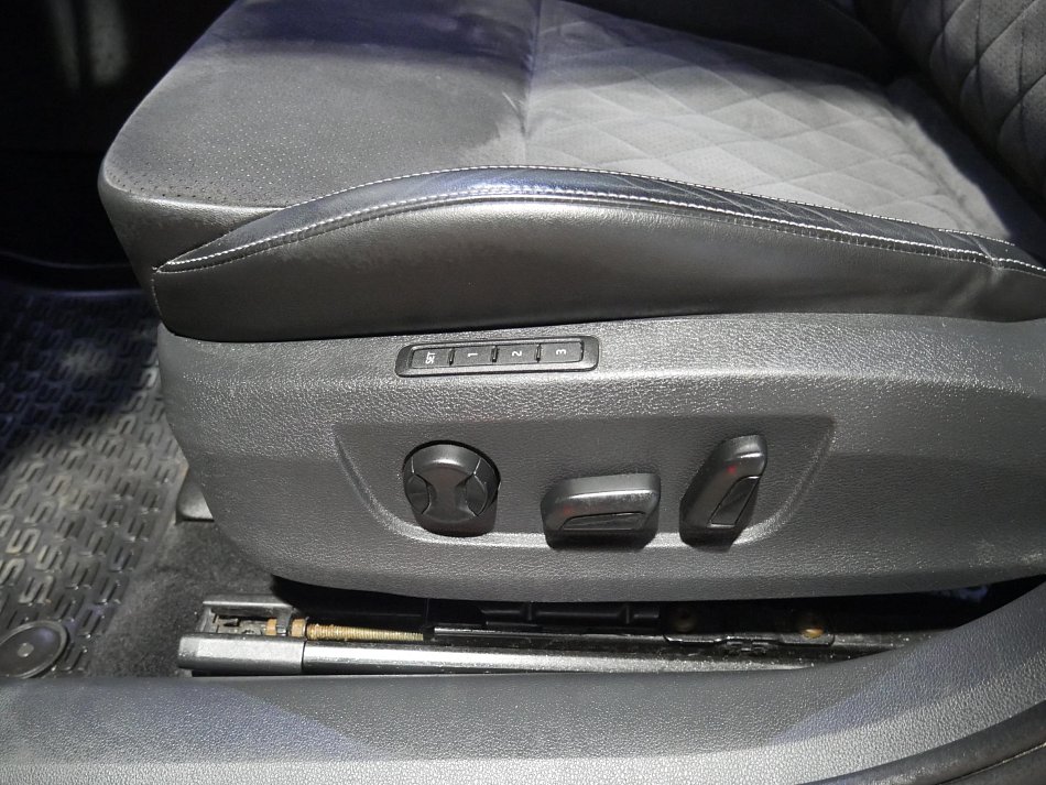 Škoda Superb III 2.0 TDi Ambition