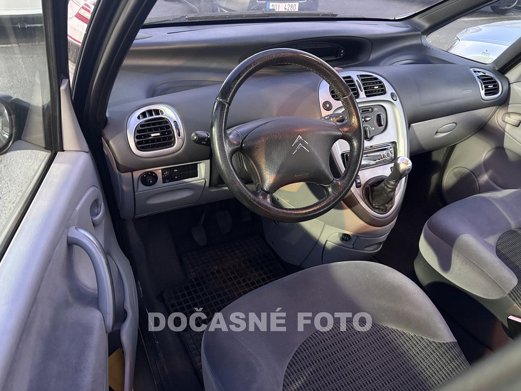 Citroën Xsara Picasso 1.6i 