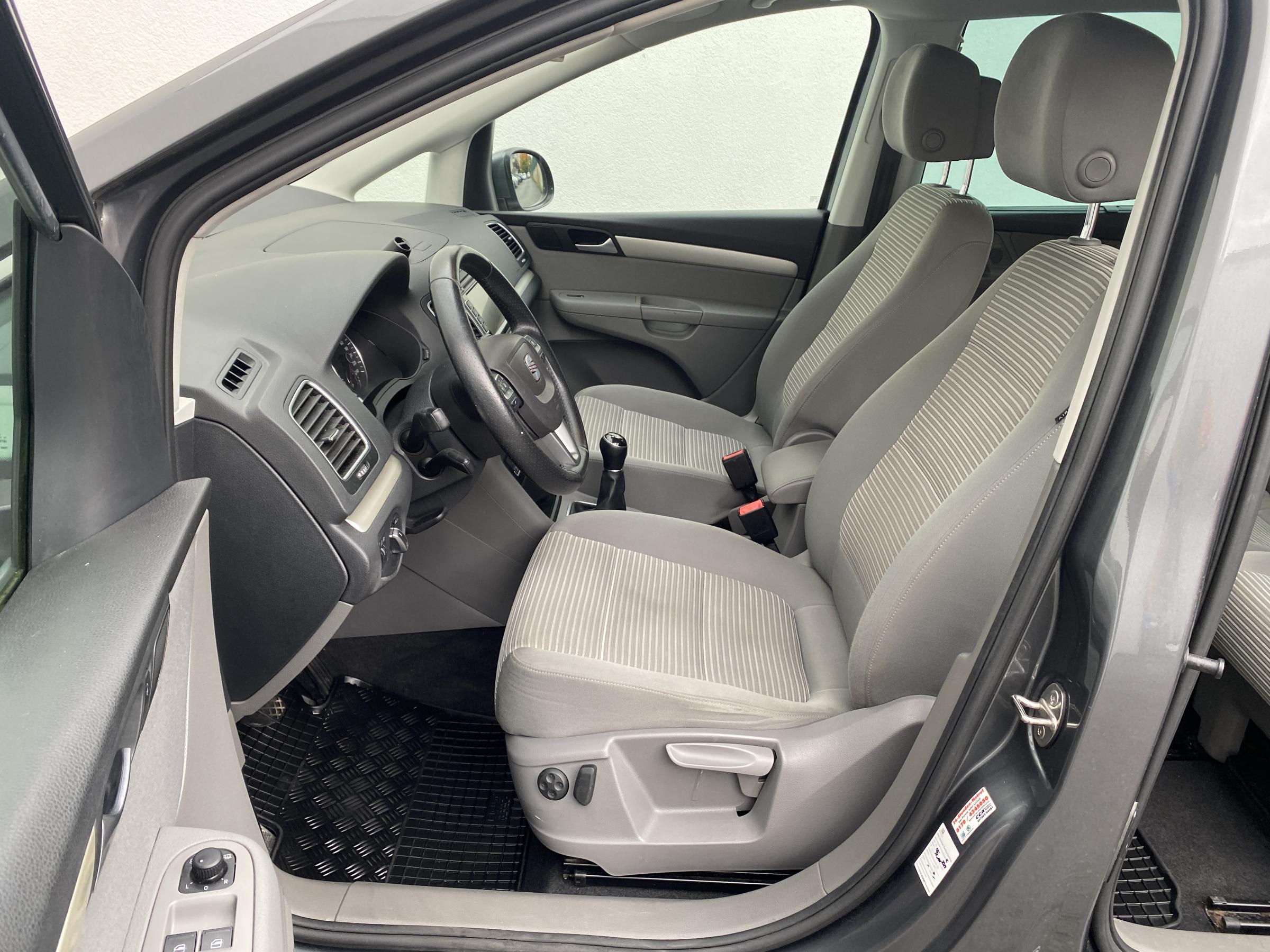 Seat Alhambra, 2015 - pohled č. 9