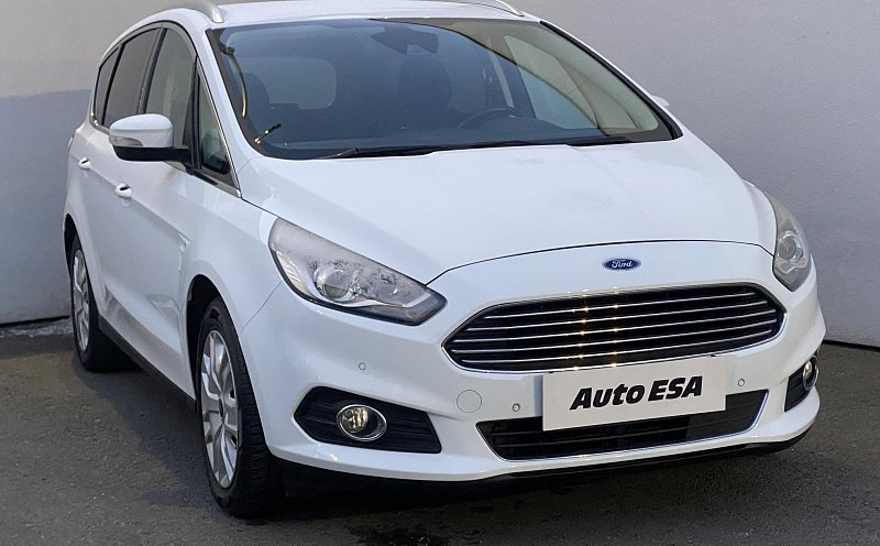 Ford S-MAX 1.5EB Titanium
