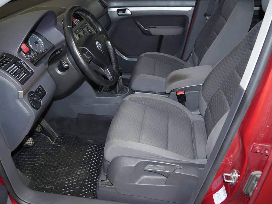 Volkswagen Touran 1.4 TSI 