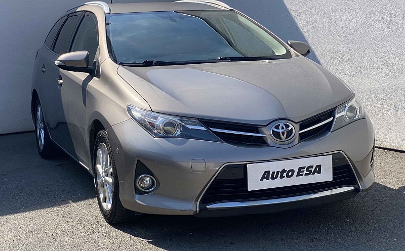Toyota Auris 1.6i Active