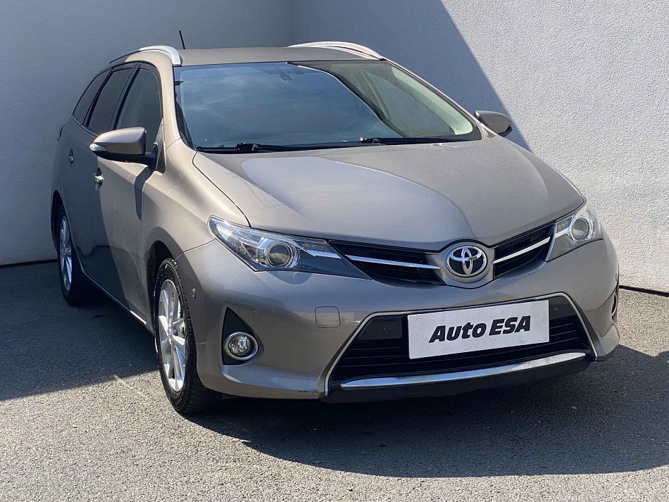 Toyota Auris 1.6i Active