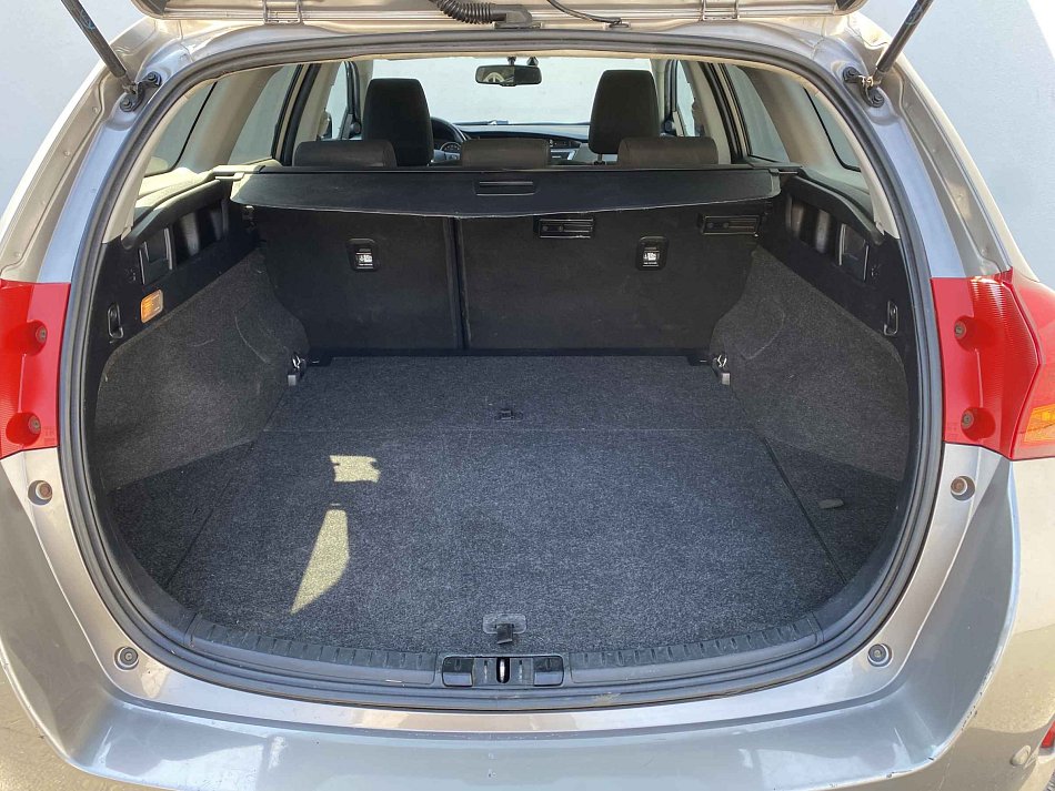 Toyota Auris 1.6i Active