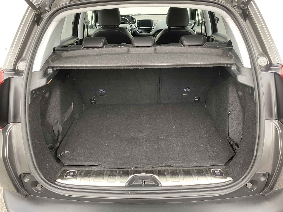 Peugeot 2008 1.2 PT Allure