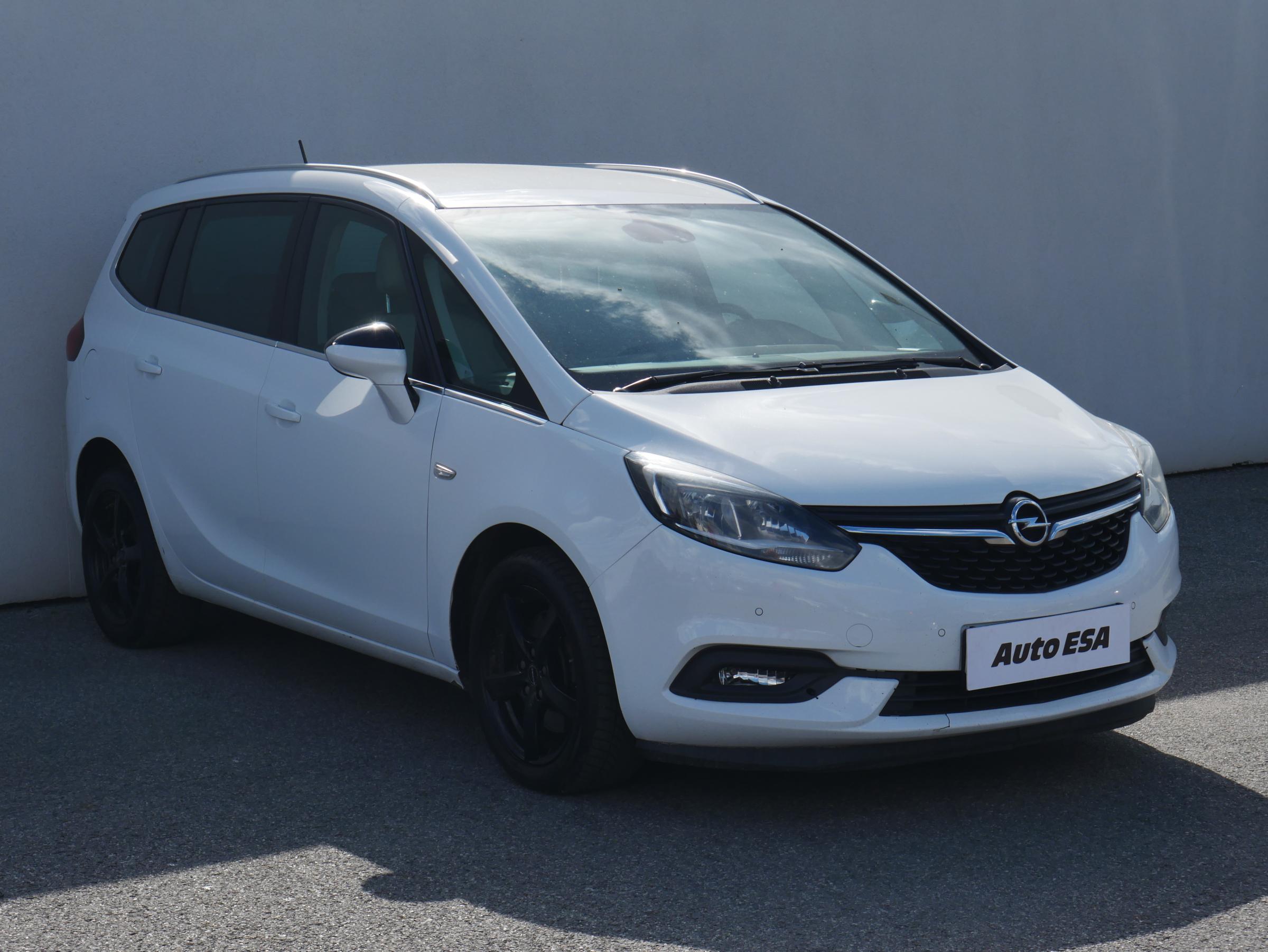 Opel Zafira, 2017 - celkový pohled