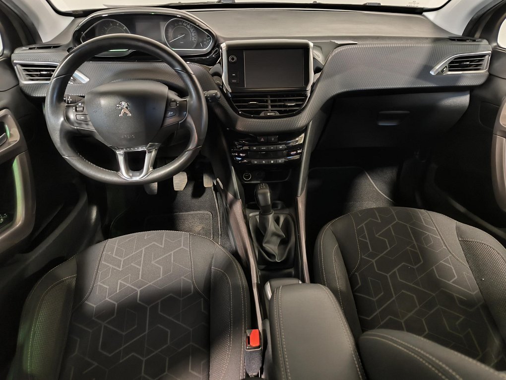 Peugeot 2008 1.2PT 