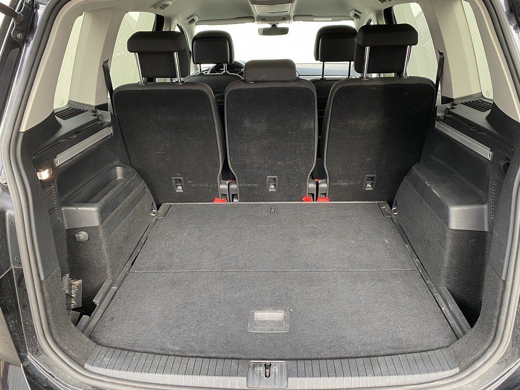 Volkswagen Touran 1.6 TDi 