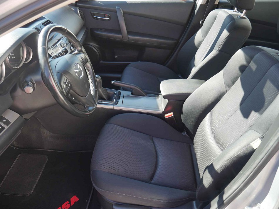 Mazda 6 2.0 i 