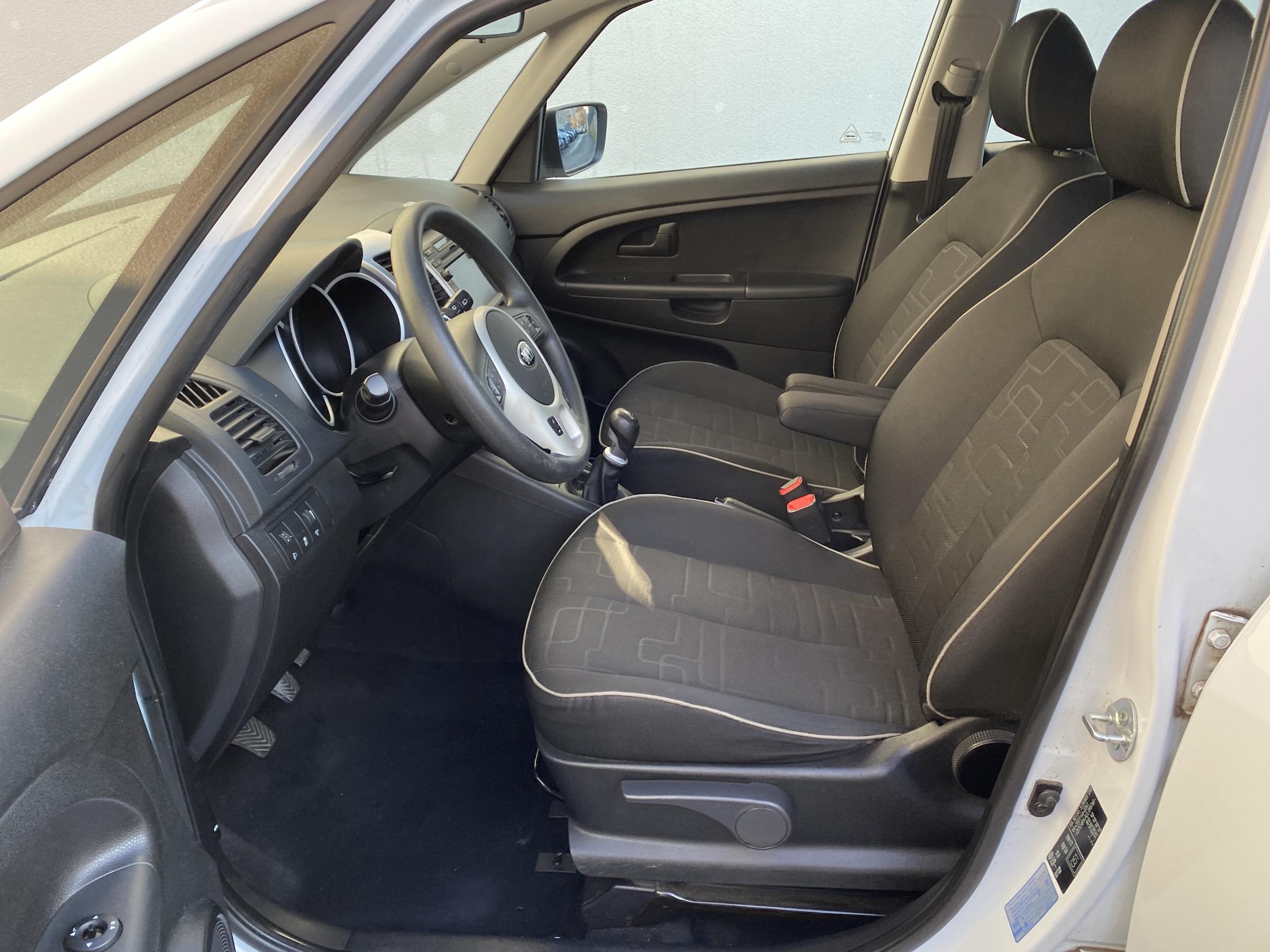 Kia Venga, 2014 - pohled č. 9