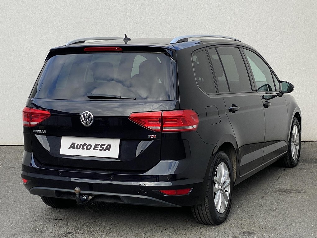 Volkswagen Touran 1.6 TDi 