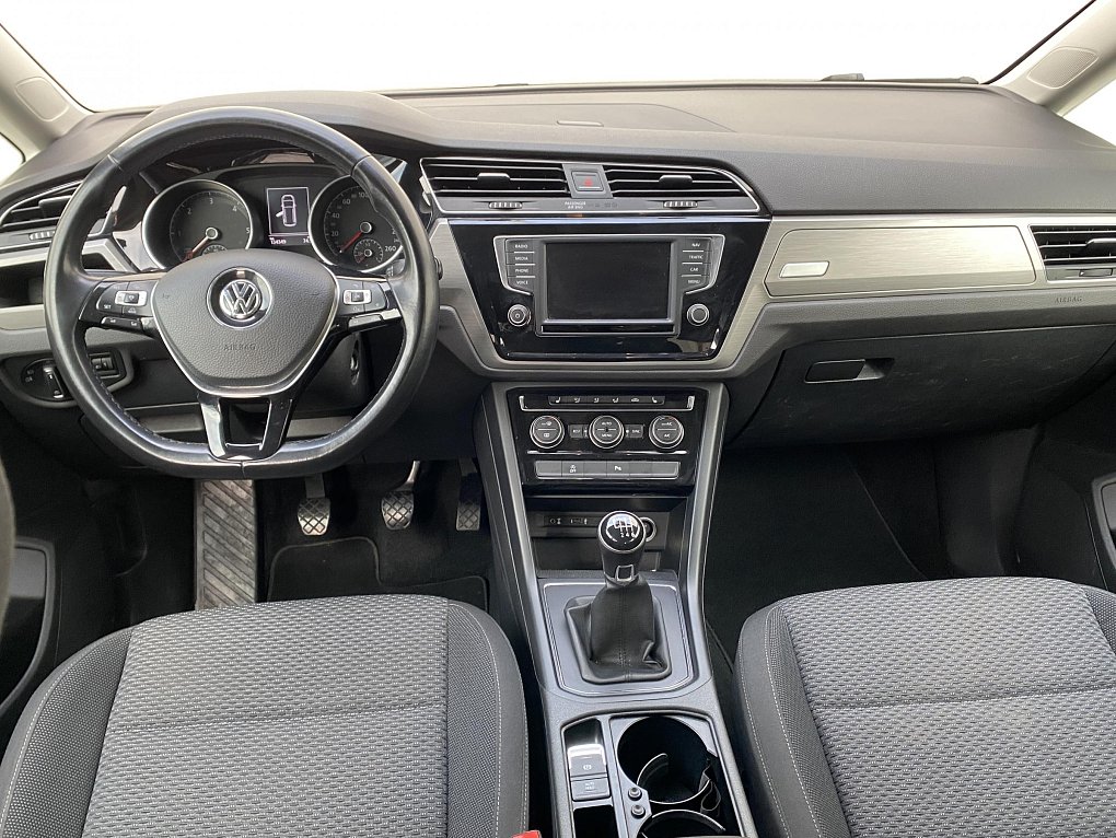 Volkswagen Touran 1.6 TDi 