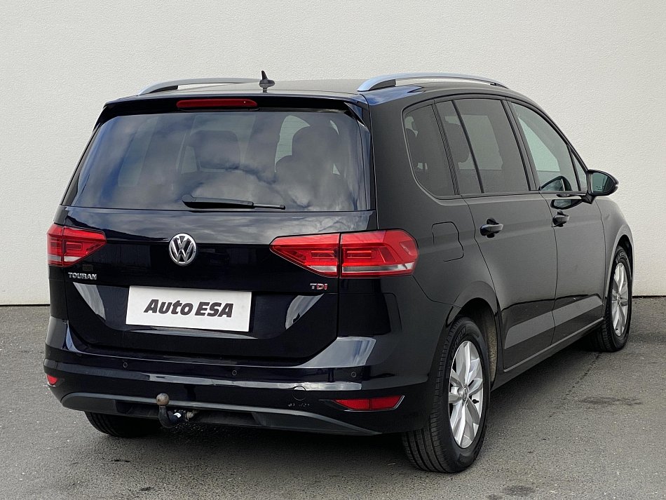 Volkswagen Touran 1.6 TDi 