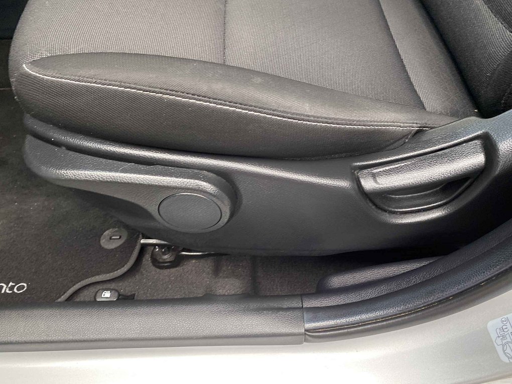 Kia Picanto 1.0i 