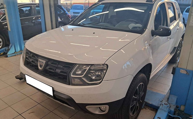 Dacia Duster 1.6 i 
