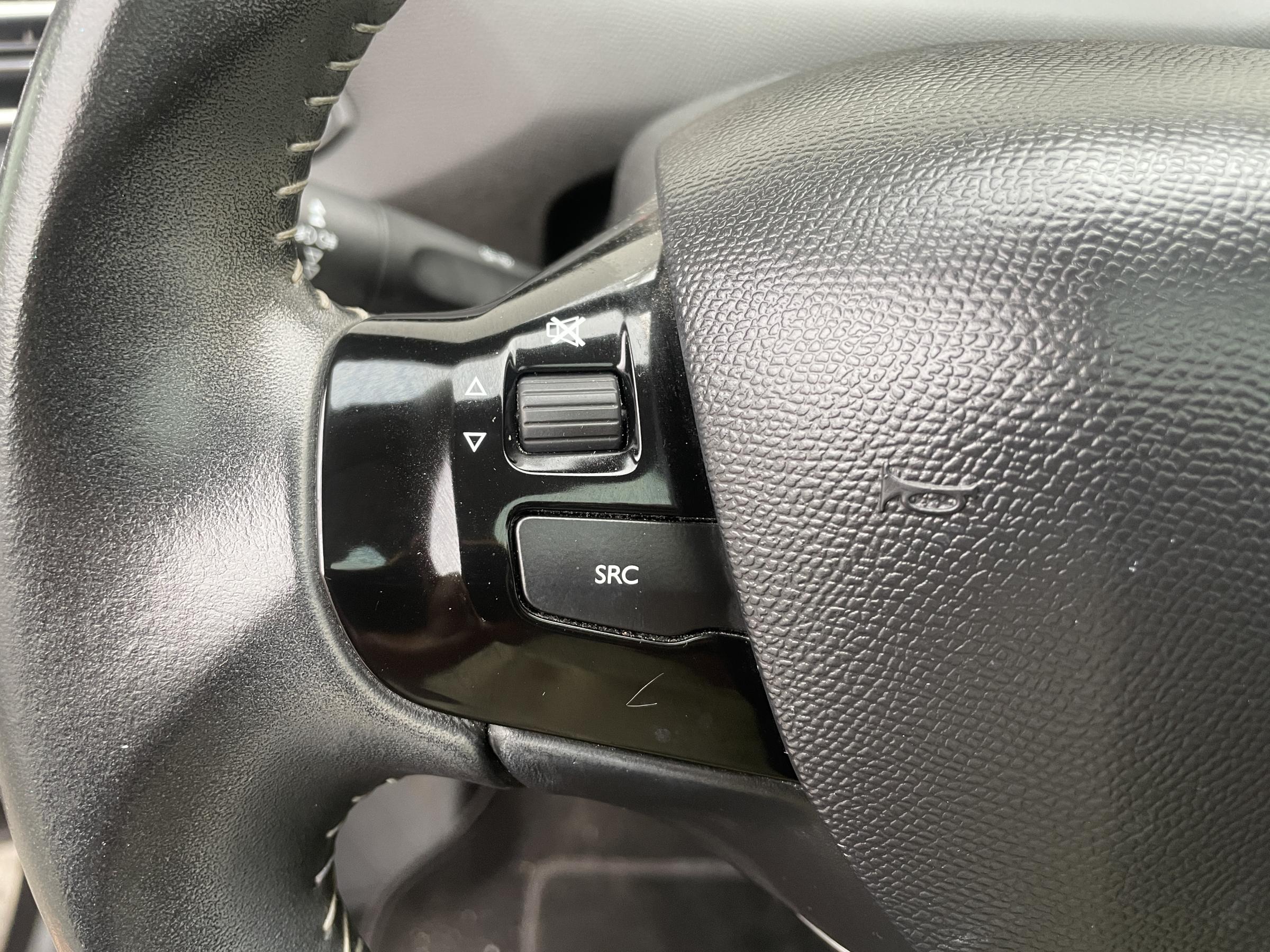 Peugeot 308, 2016 - pohled č. 16