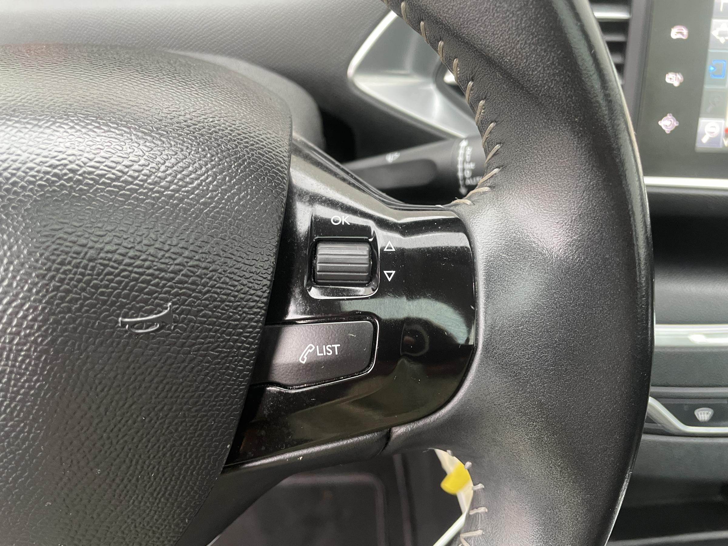 Peugeot 308, 2016 - pohled č. 17