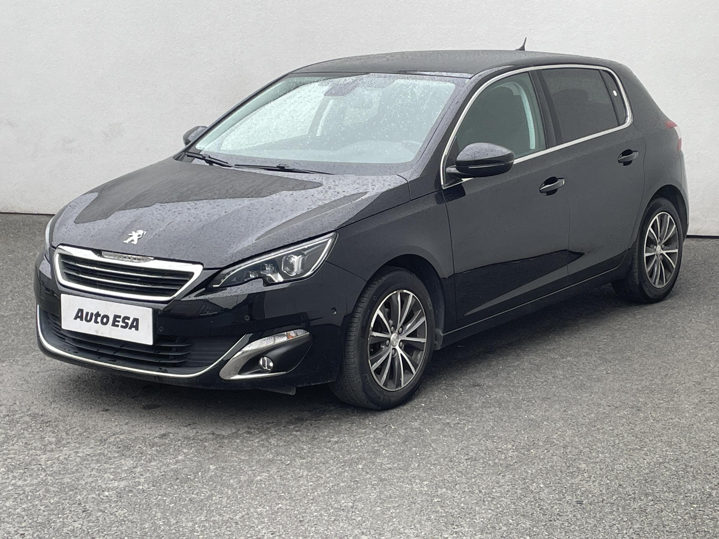 Peugeot 308, 2016 - pohled č. 3