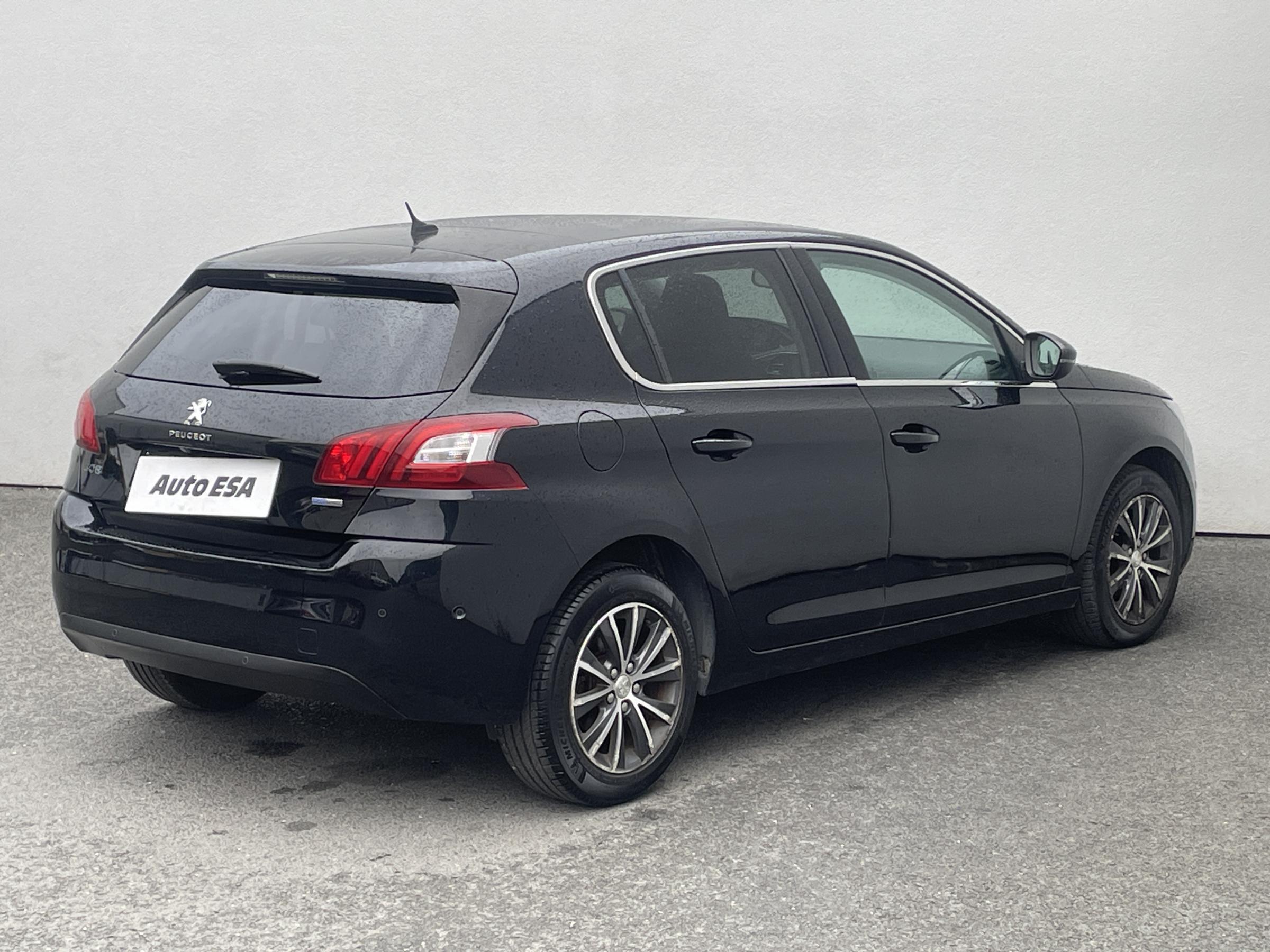 Peugeot 308, 2016 - pohled č. 4