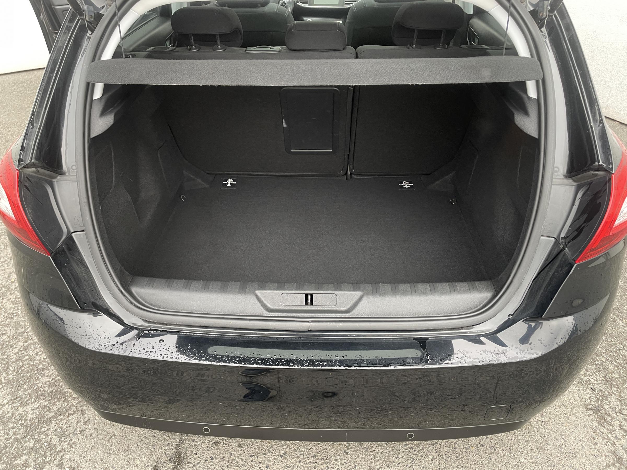 Peugeot 308, 2016 - pohled č. 7