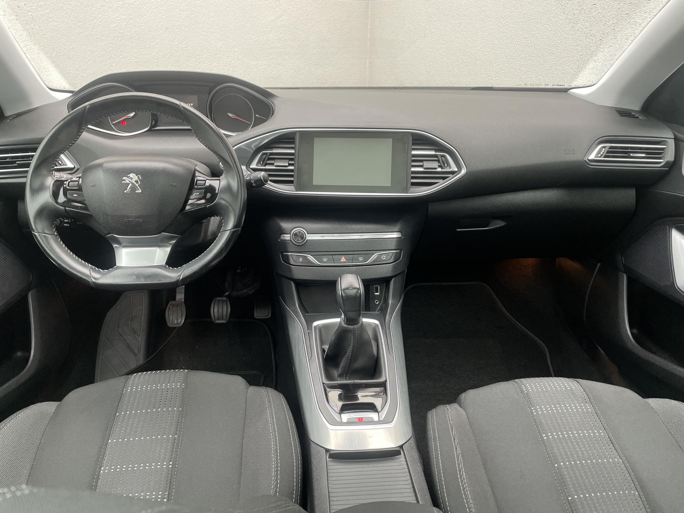 Peugeot 308, 2016 - pohled č. 8