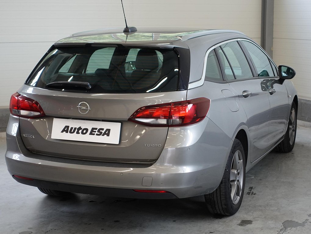 Opel Astra 1.4T 