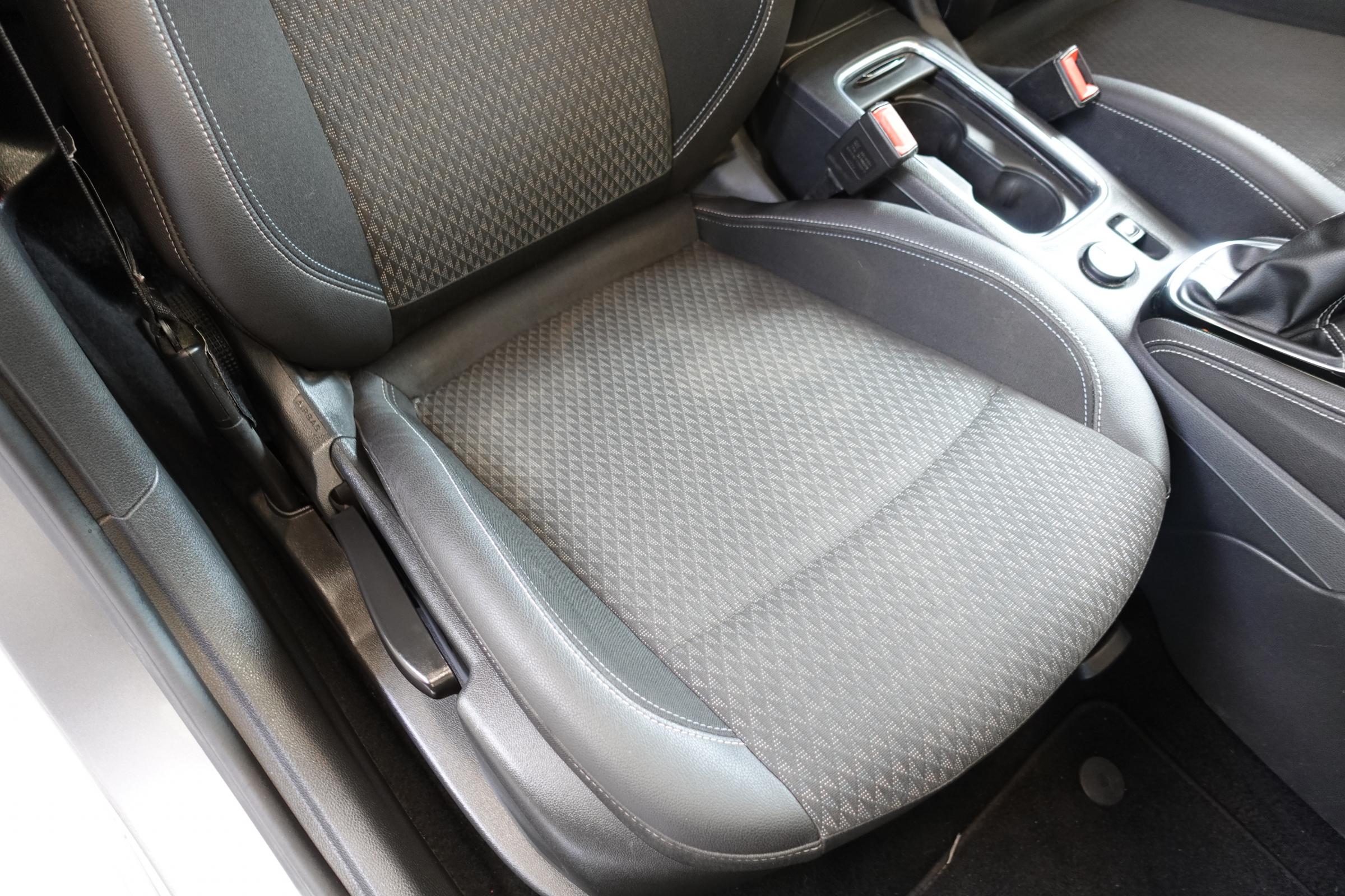 Opel Astra, 2017 - pohled č. 12