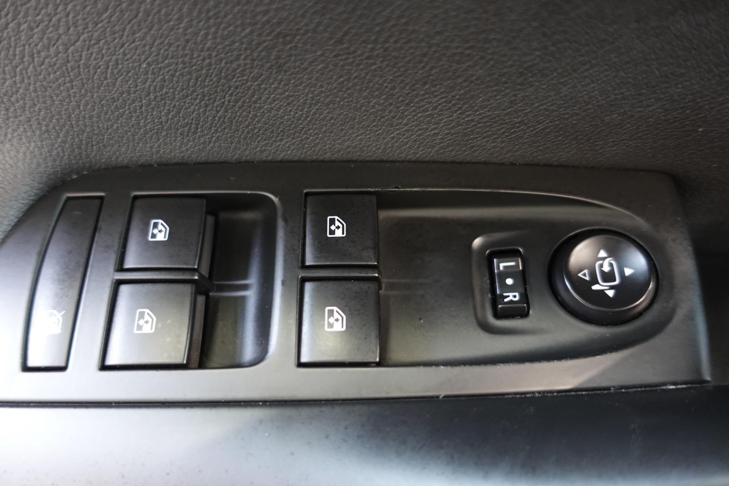 Opel Astra, 2017 - pohled č. 14