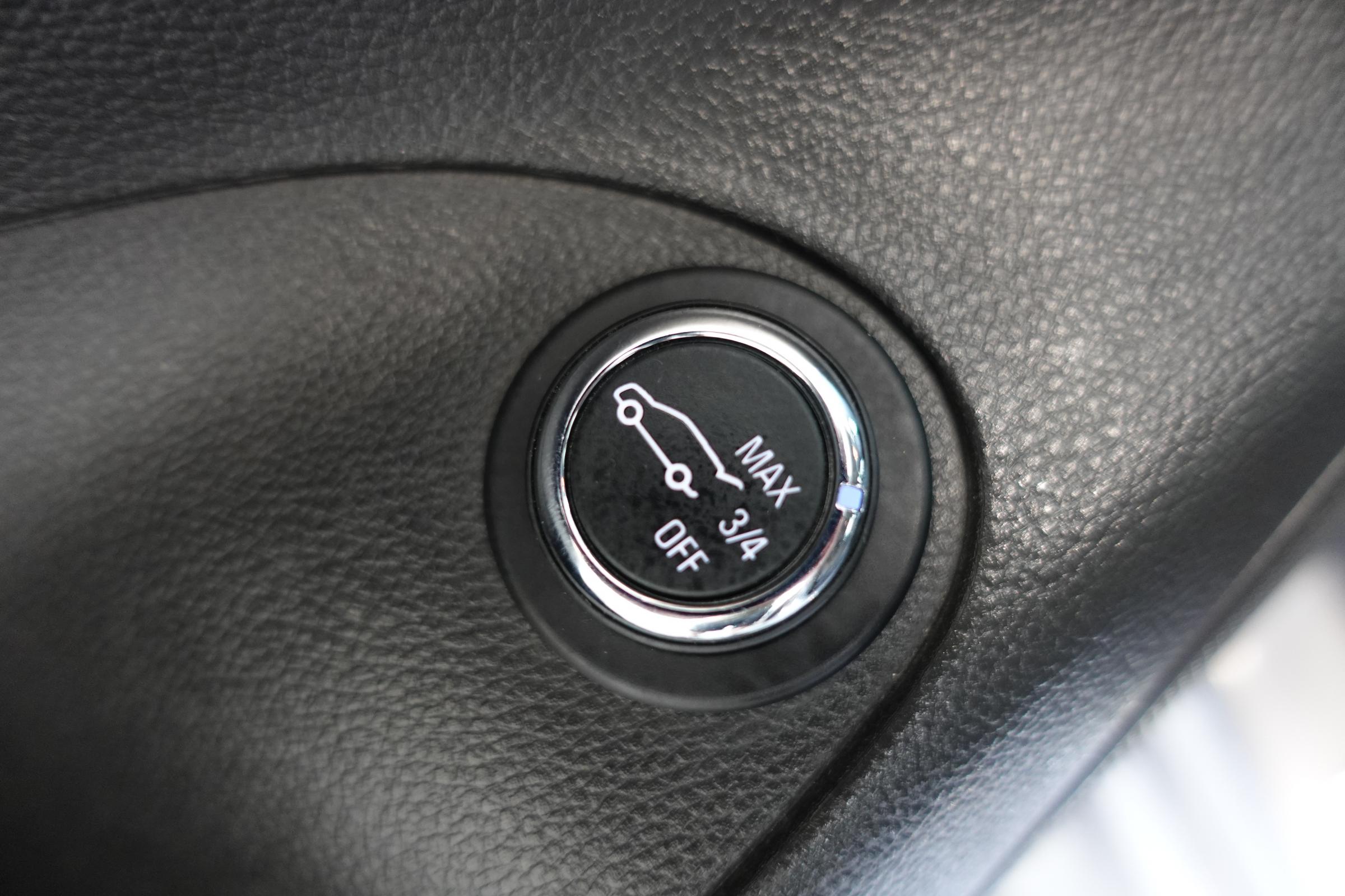 Opel Astra, 2017 - pohled č. 15