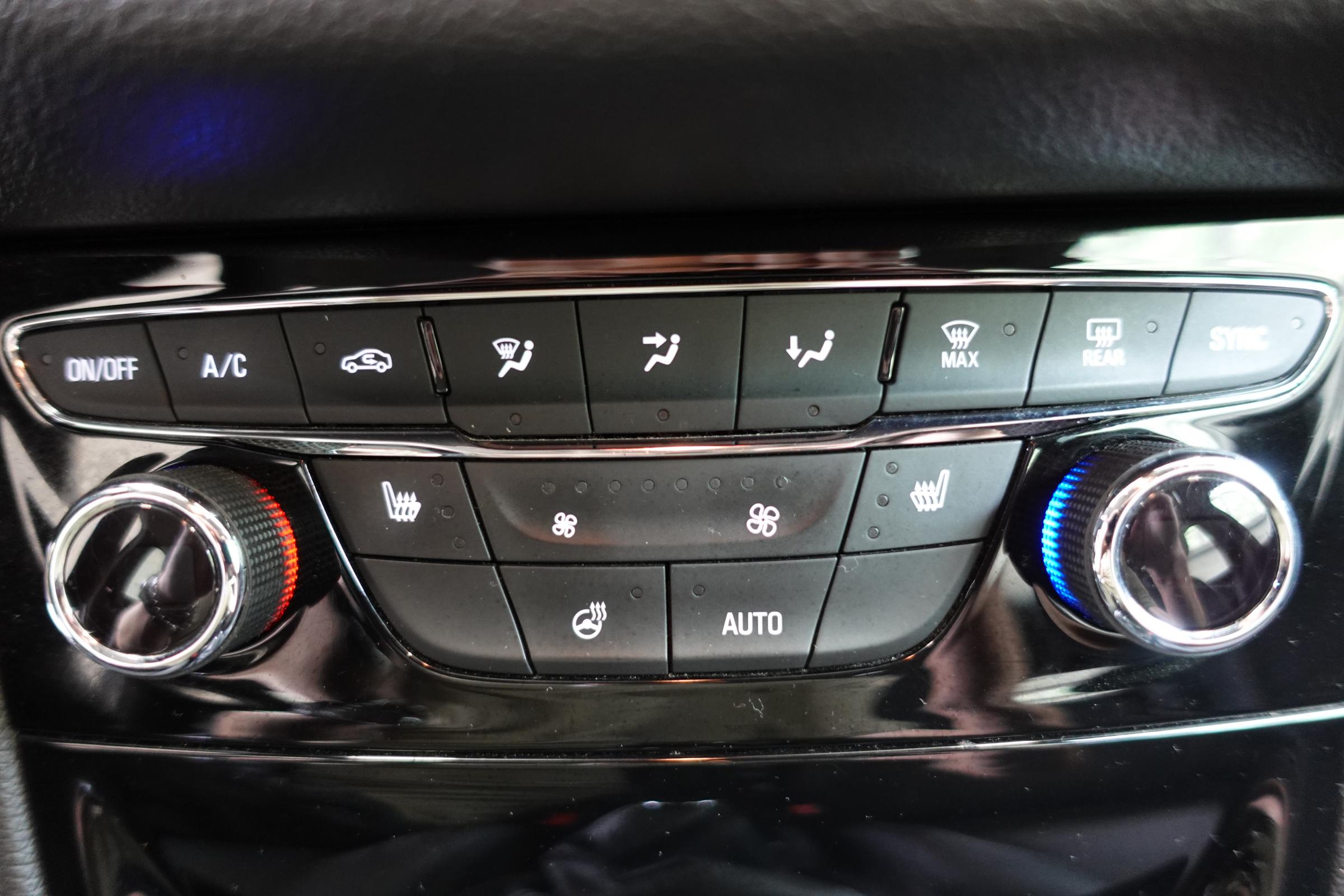 Opel Astra, 2017 - pohled č. 19