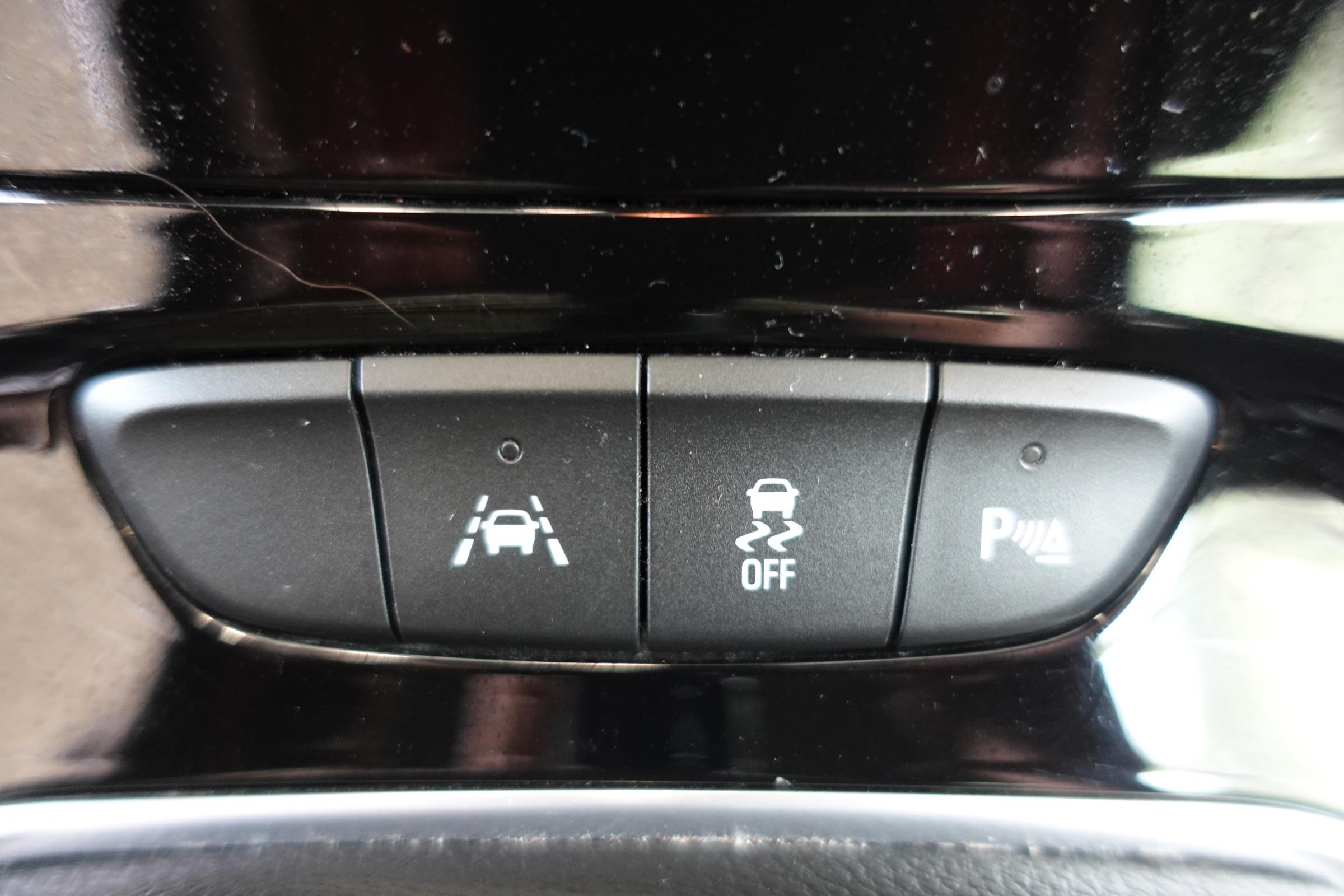 Opel Astra, 2017 - pohled č. 20