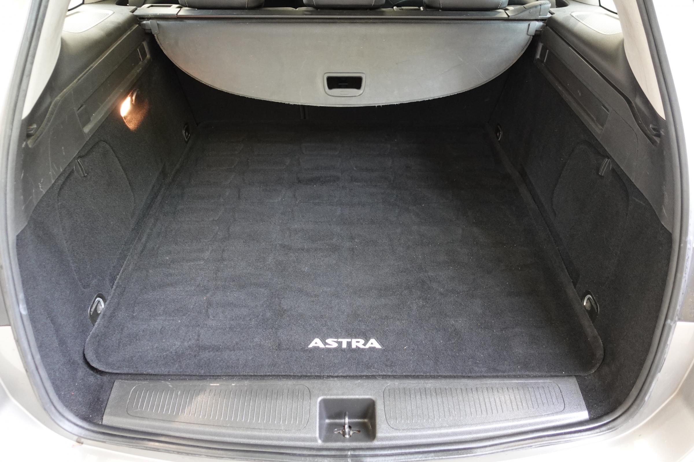 Opel Astra, 2017 - pohled č. 7