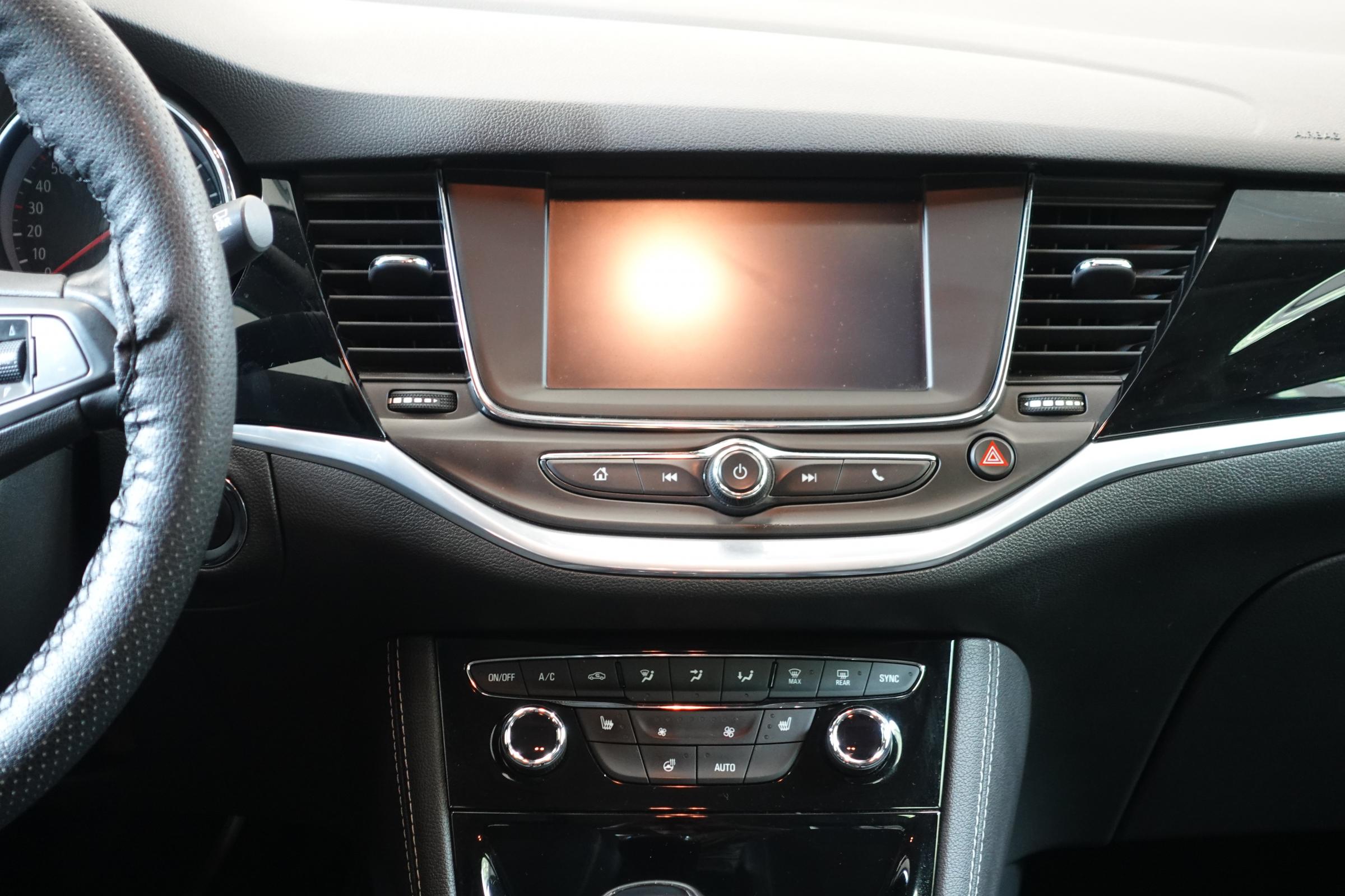 Opel Astra, 2017 - pohled č. 9