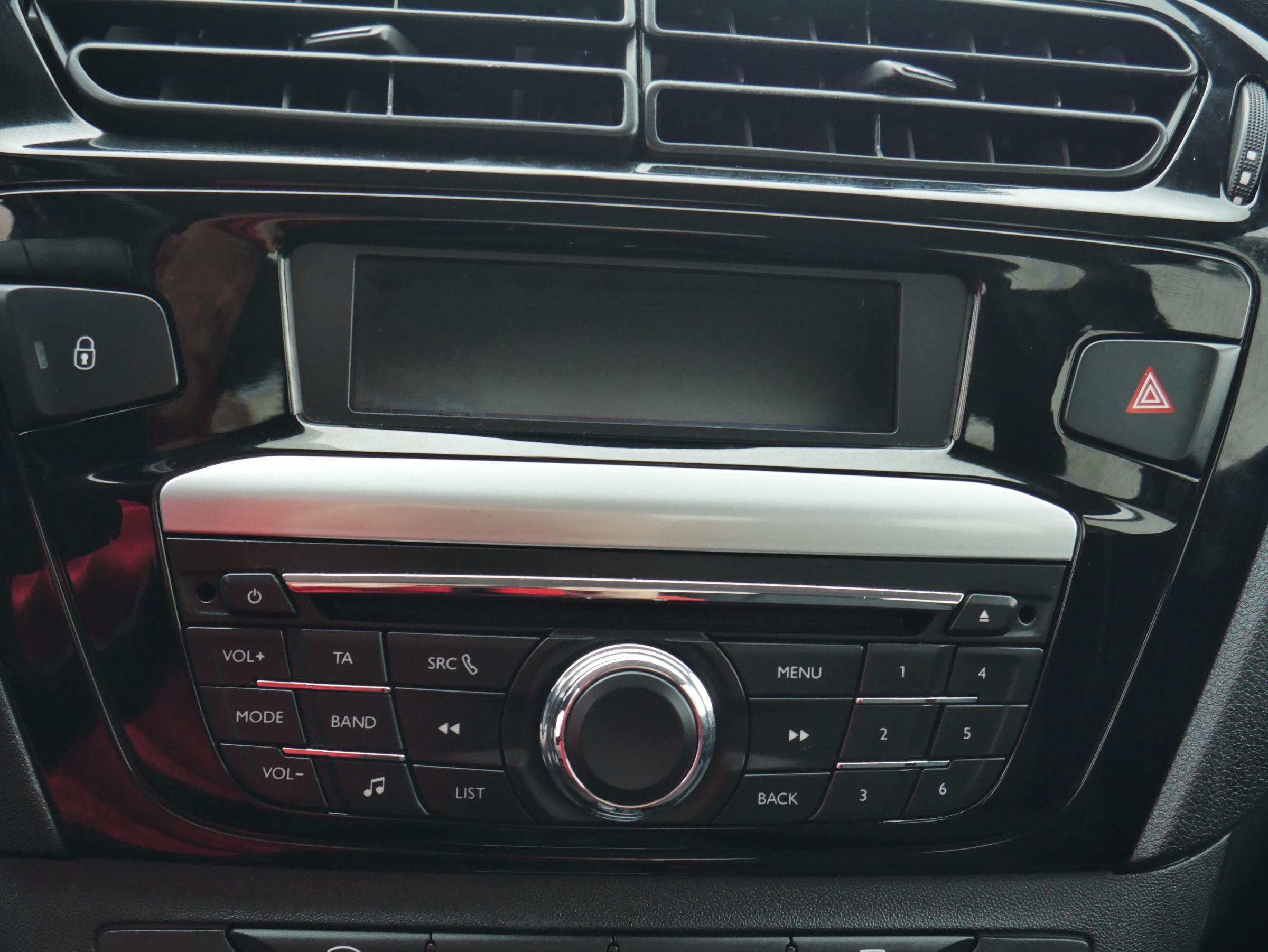 Peugeot 301, 2014 - pohled č. 11