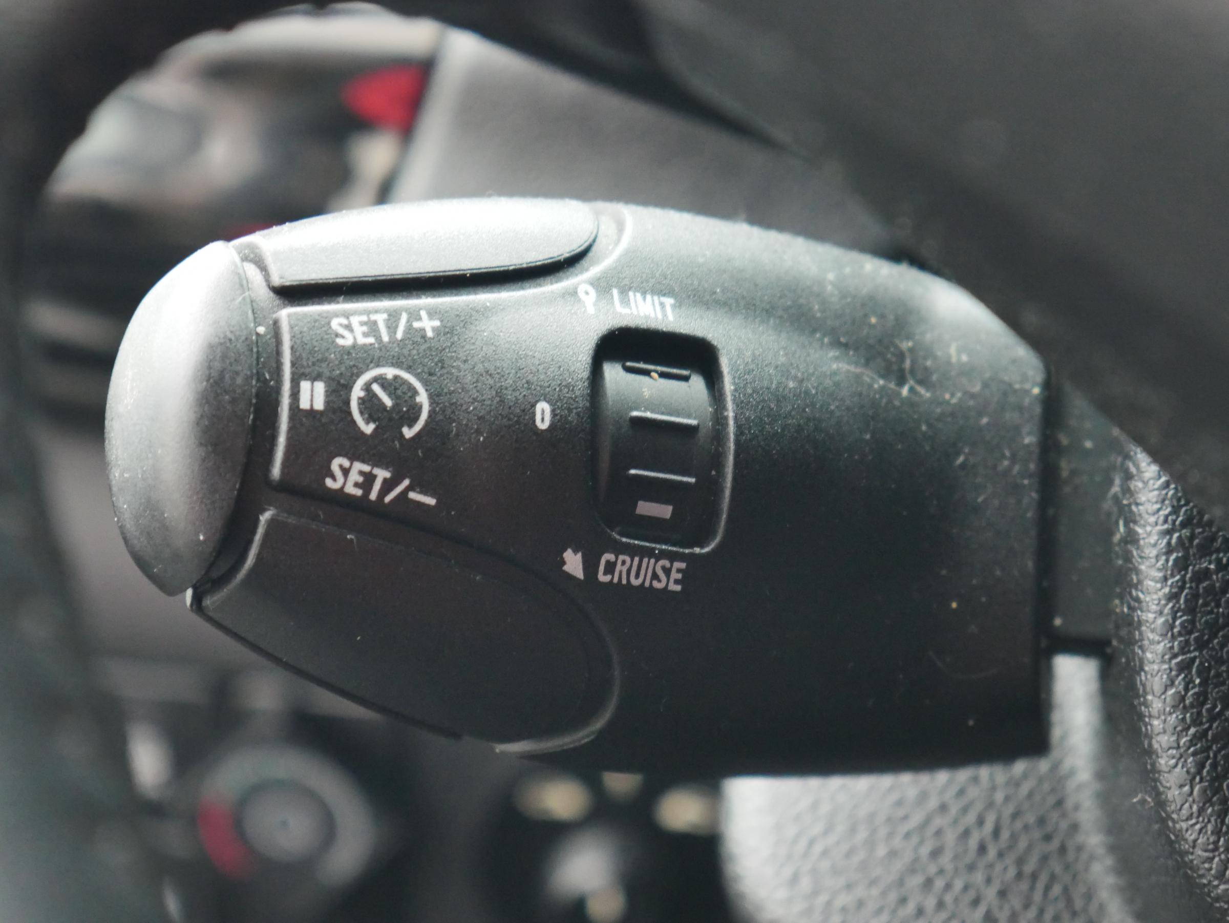 Peugeot 301, 2014 - pohled č. 13