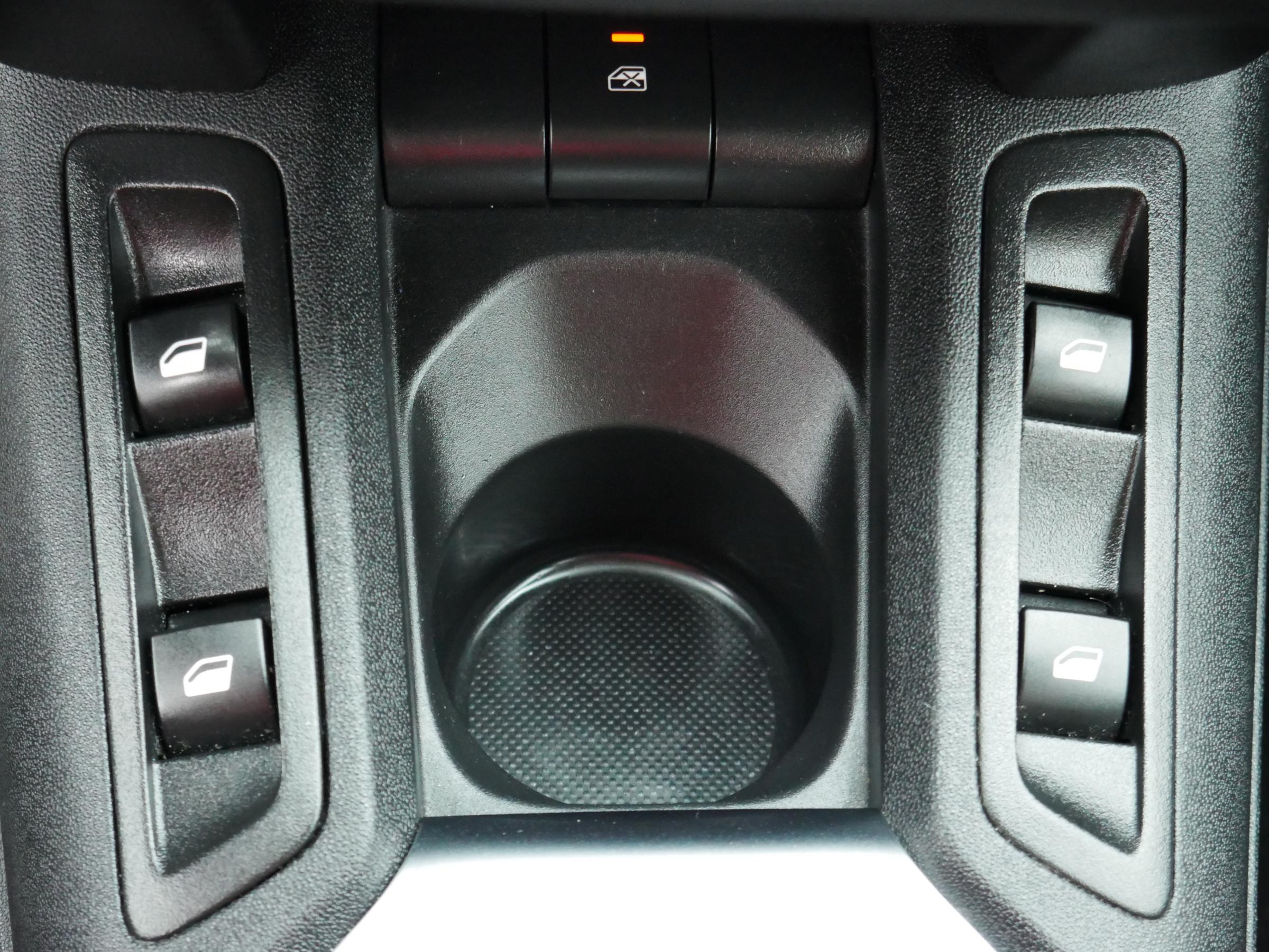 Peugeot 301, 2014 - pohled č. 16