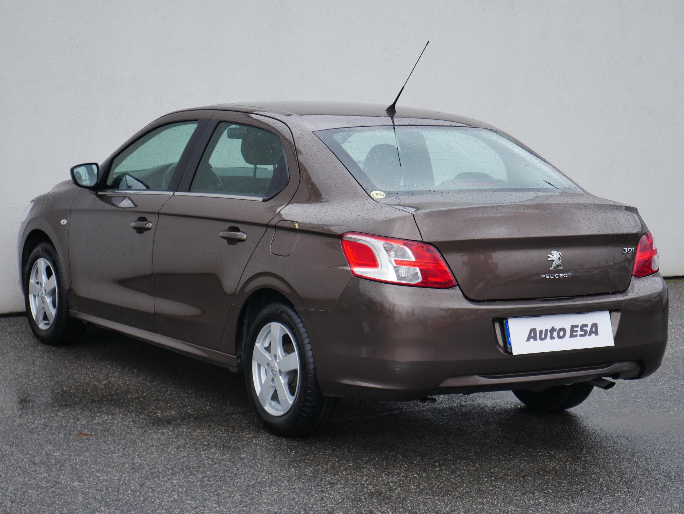 Peugeot 301, 2014 - pohled č. 6