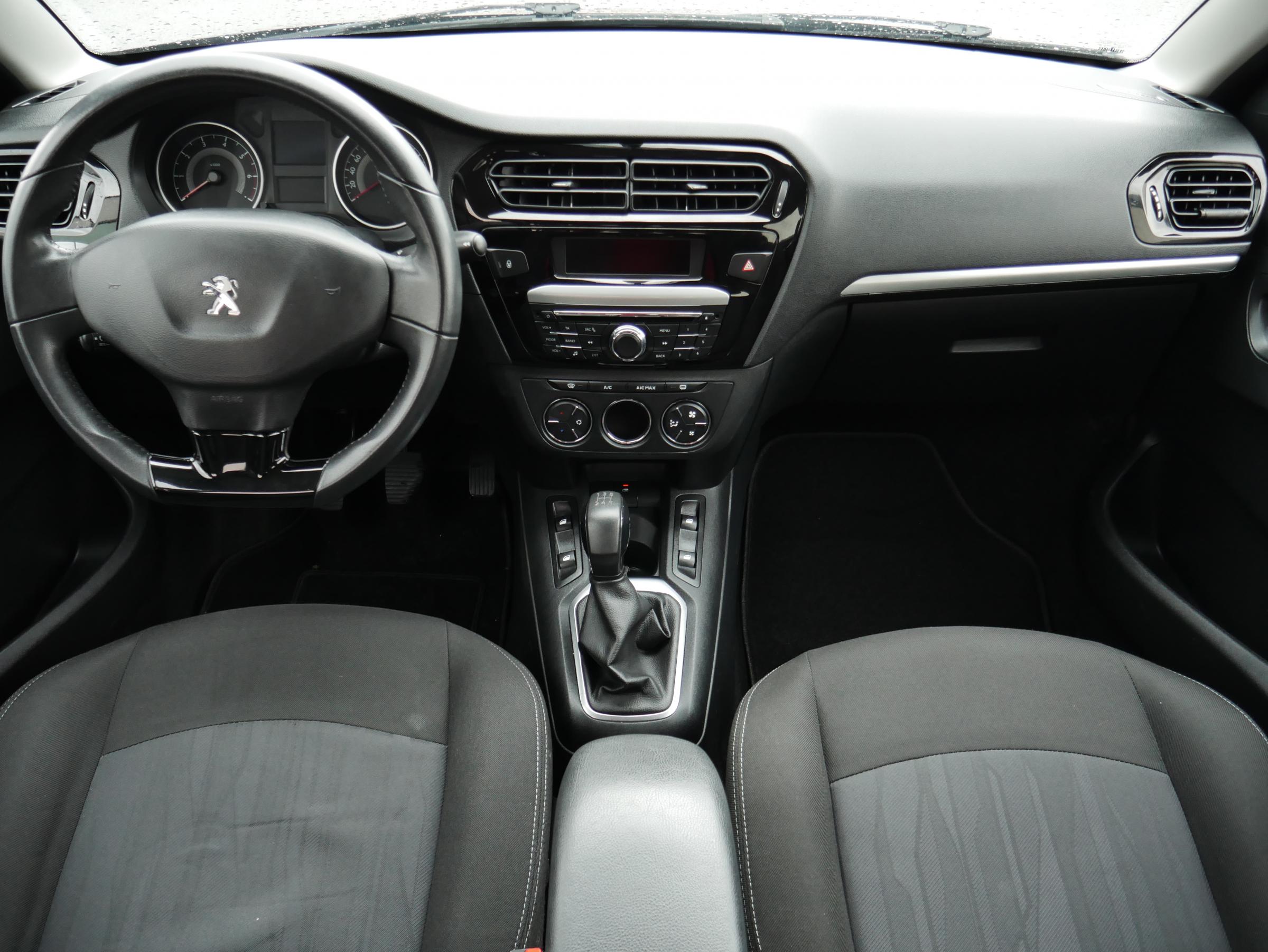 Peugeot 301, 2014 - pohled č. 8