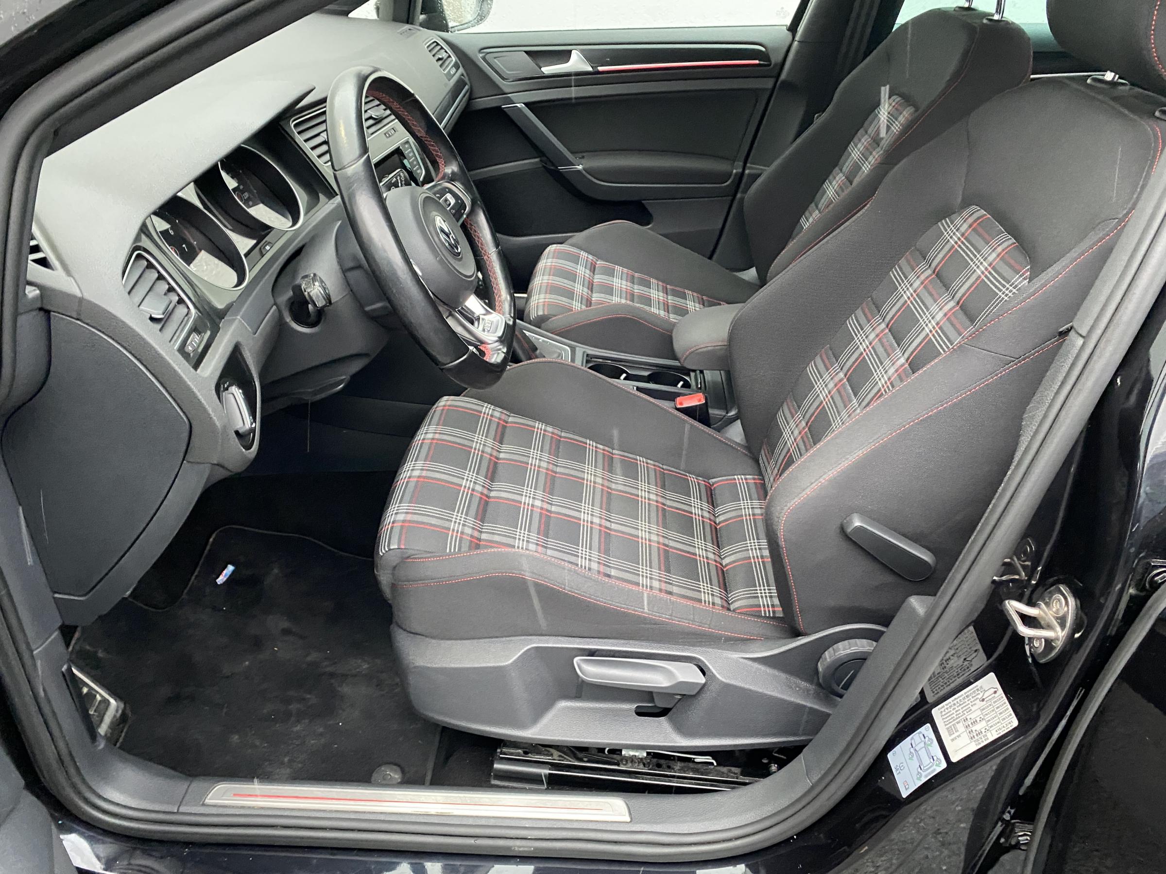 Volkswagen Golf, 2014 - pohled č. 9