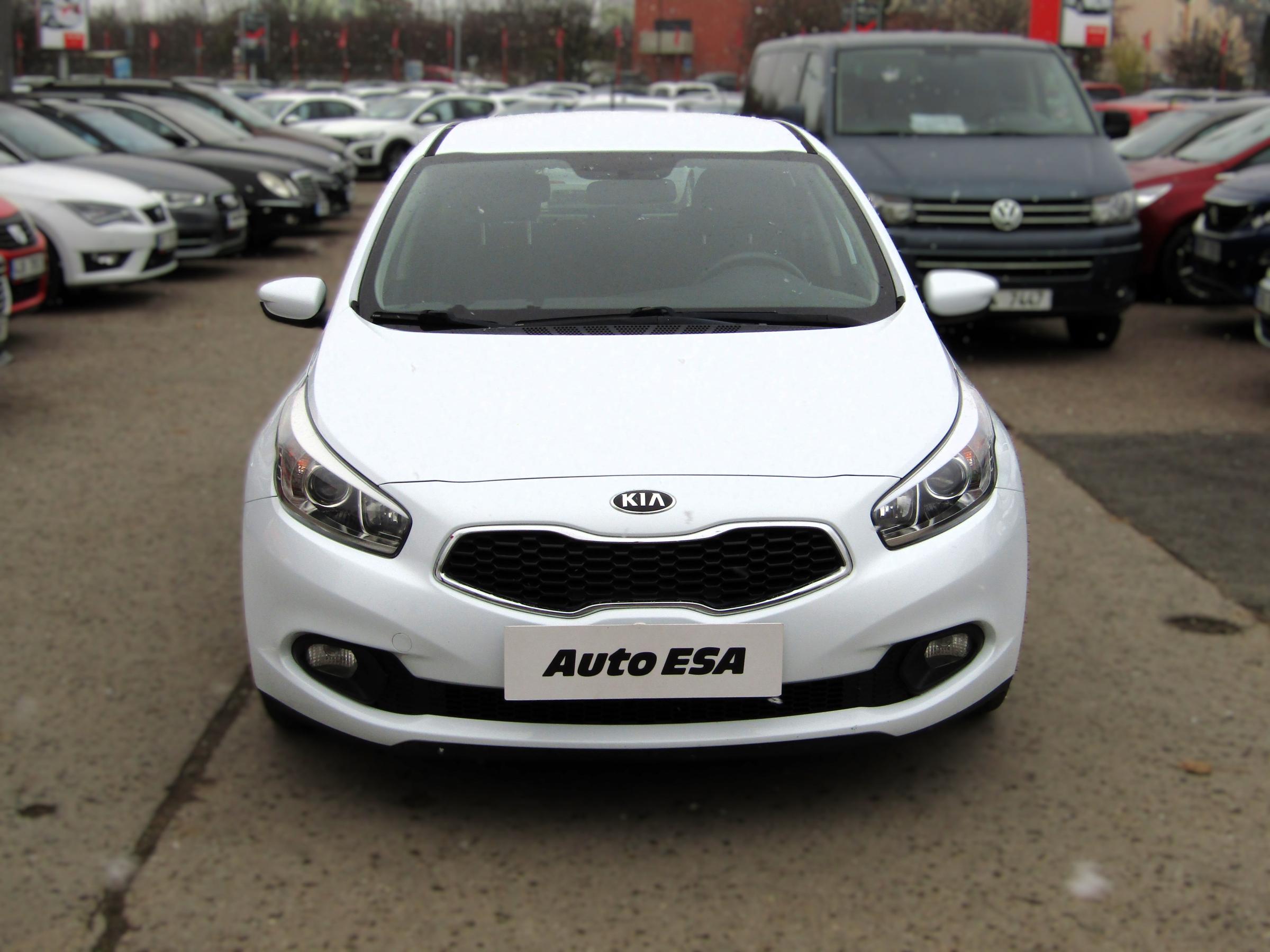 Kia Cee´d, 2012 - pohled č. 2